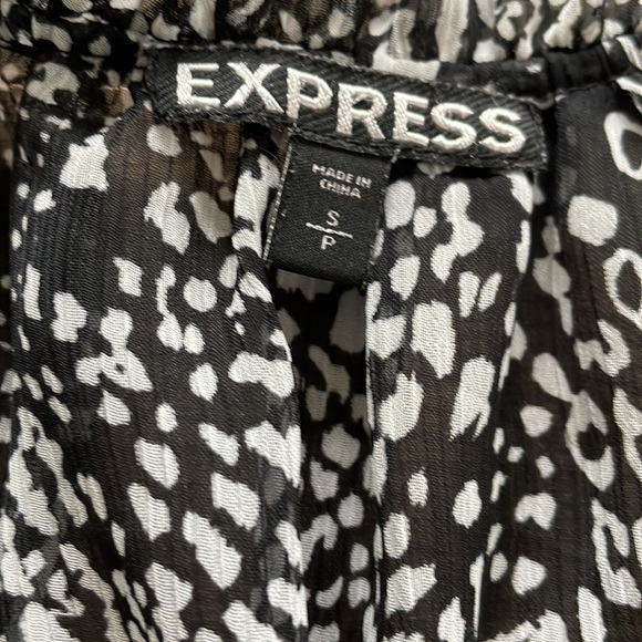 Express Top - Picture 3 of 5